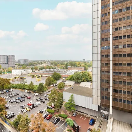 Air-conditioned With Parking And Balcony, Zabrska Global Office Park By Renters *