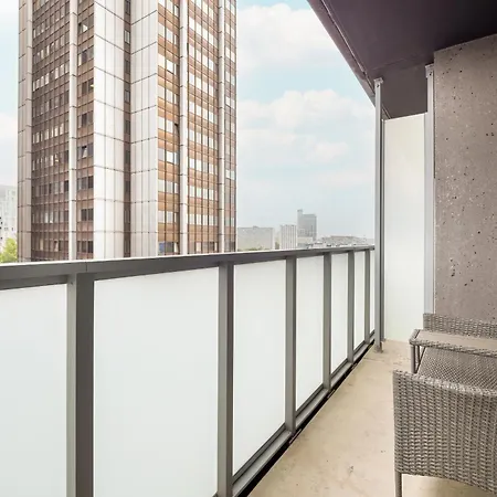 Апартаменты Air-conditioned With Parking And Balcony, Zabrska Global Office Park By Renters