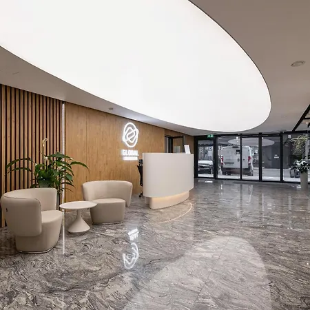 Appartement Air-conditioned With Parking And Balcony, Zabrska Global Office Park By Renters
