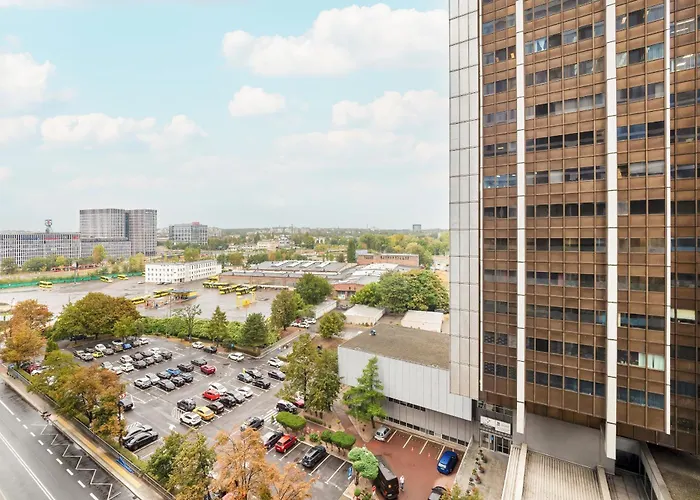 Air-conditioned With Parking And Balcony, Zabrska Global Office Park By Renters *