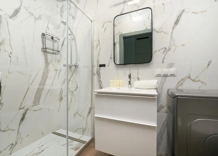 Air-conditioned With Parking And Balcony, Zabrska Global Office Park By Renters * Katovice