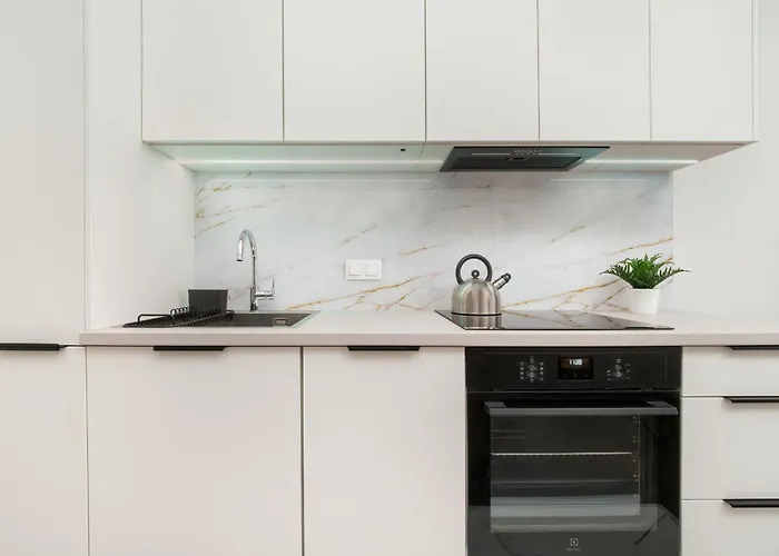 Air-conditioned With Parking And Balcony, Zabrska Global Office Park By Renters Apartmán