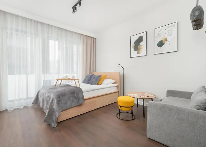 Air-conditioned With Parking And Balcony, Zabrska Global Office Park By Renters Apartmán Katovice