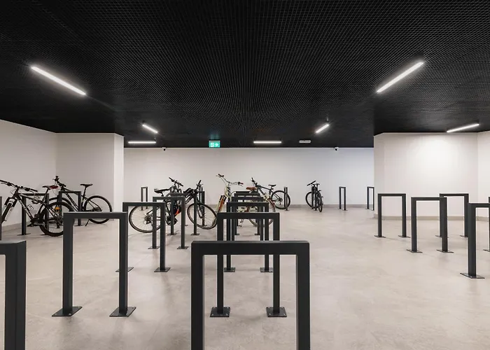 Air-conditioned With Parking And Balcony, Zabrska Global Office Park By Renters Katovice